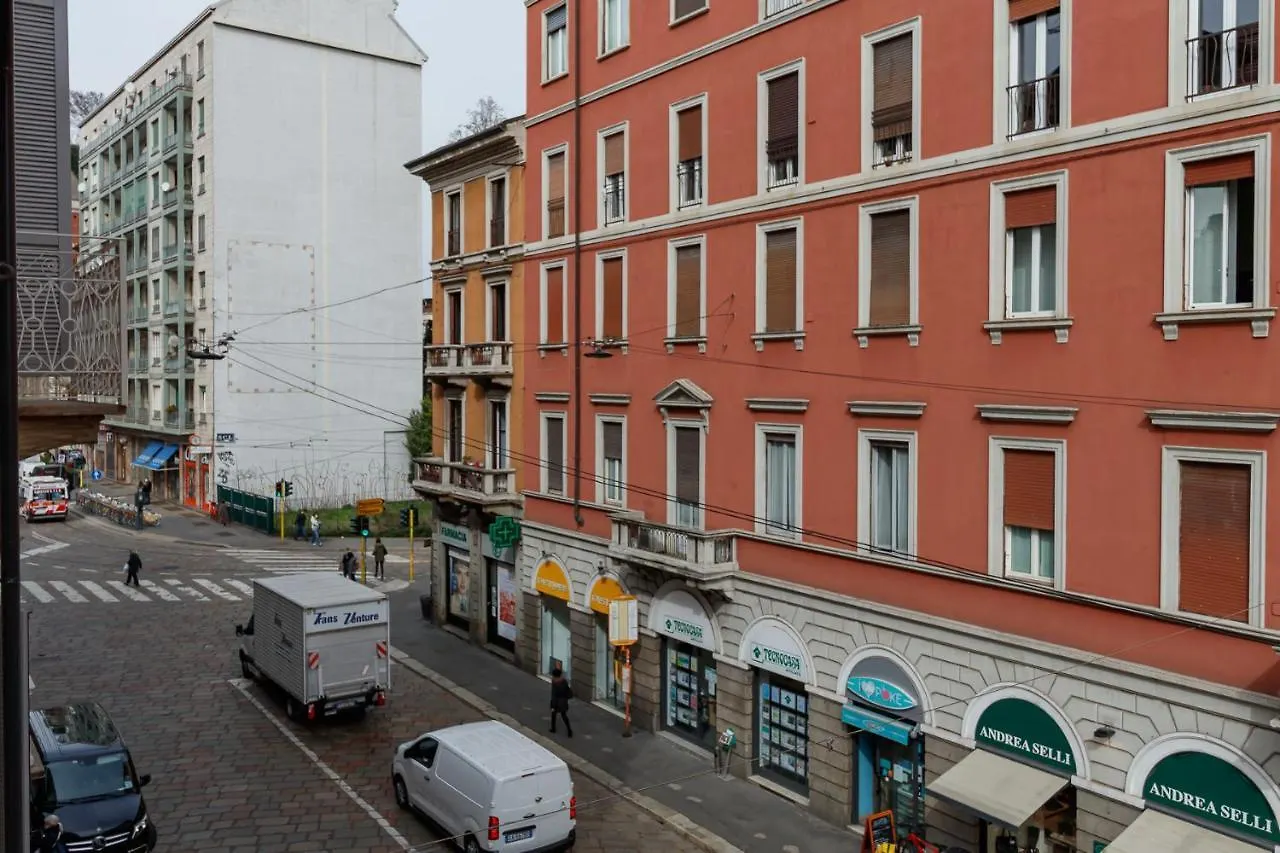 Renovated Studio Close To Duomo - Crocetta Apartment Milan Italy